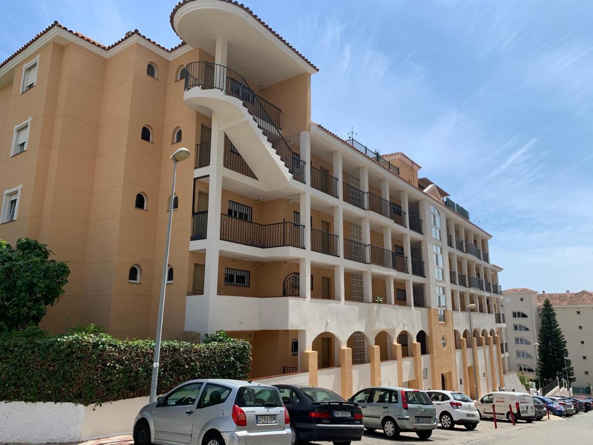 Tulipanes Benalmadena - Parking Privado Apartman Kültér fotó
