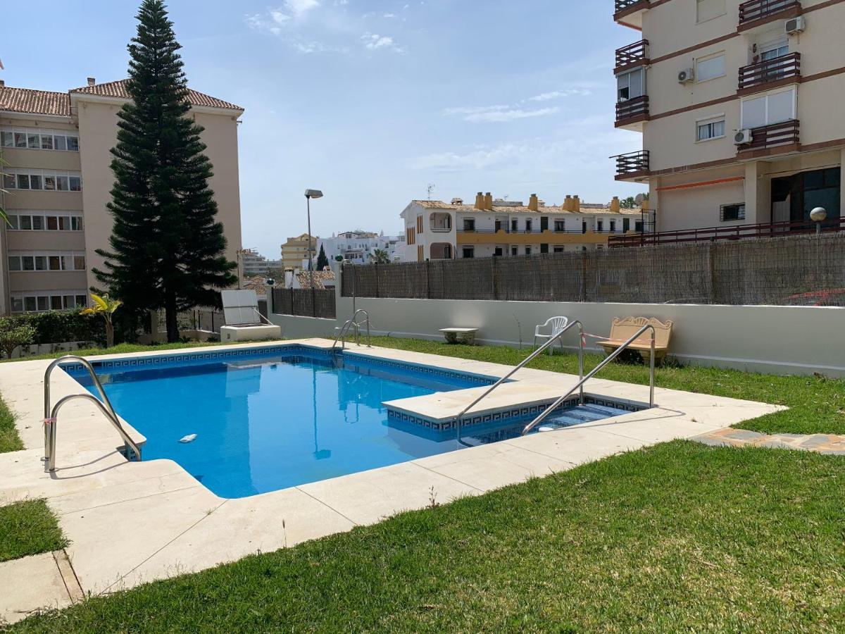 Tulipanes Benalmadena - Parking Privado Apartman Kültér fotó