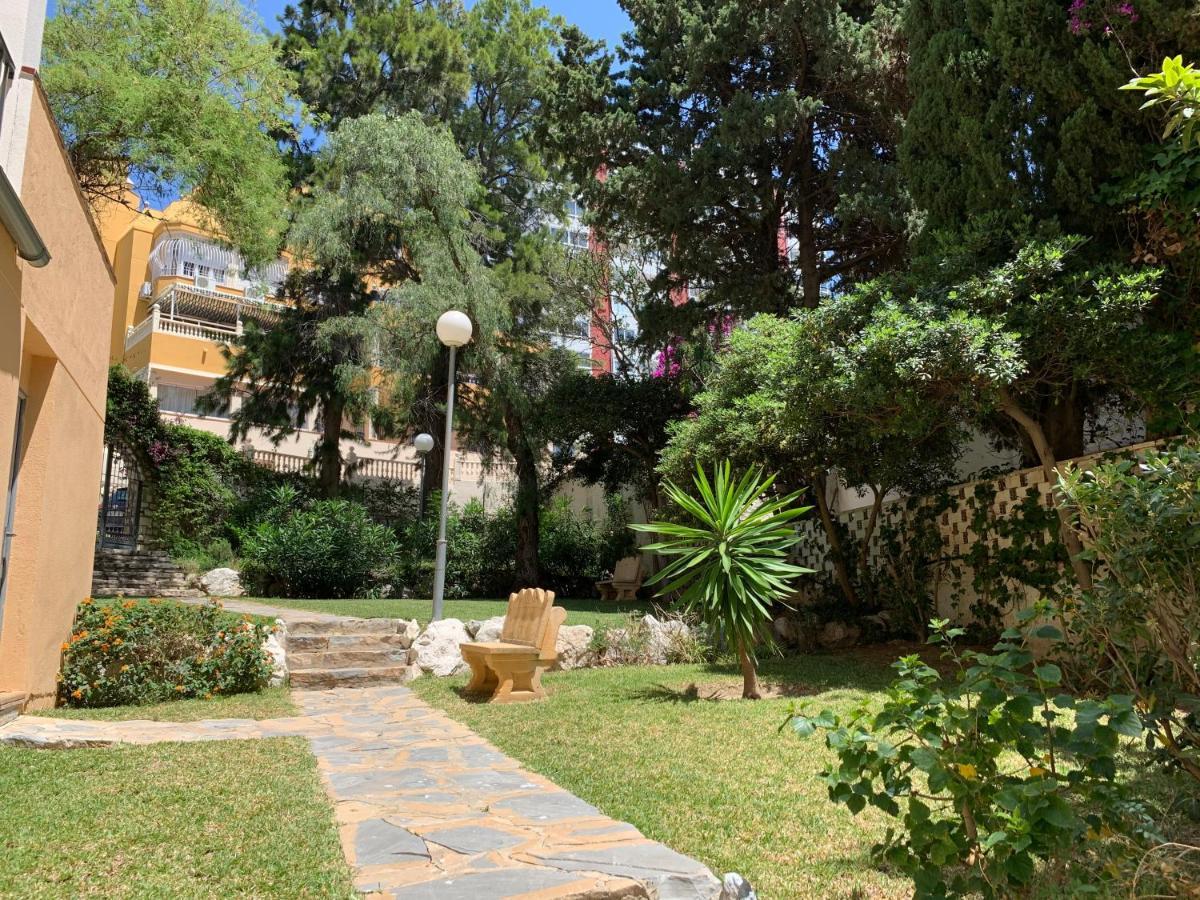 Tulipanes Benalmadena - Parking Privado Apartman Kültér fotó