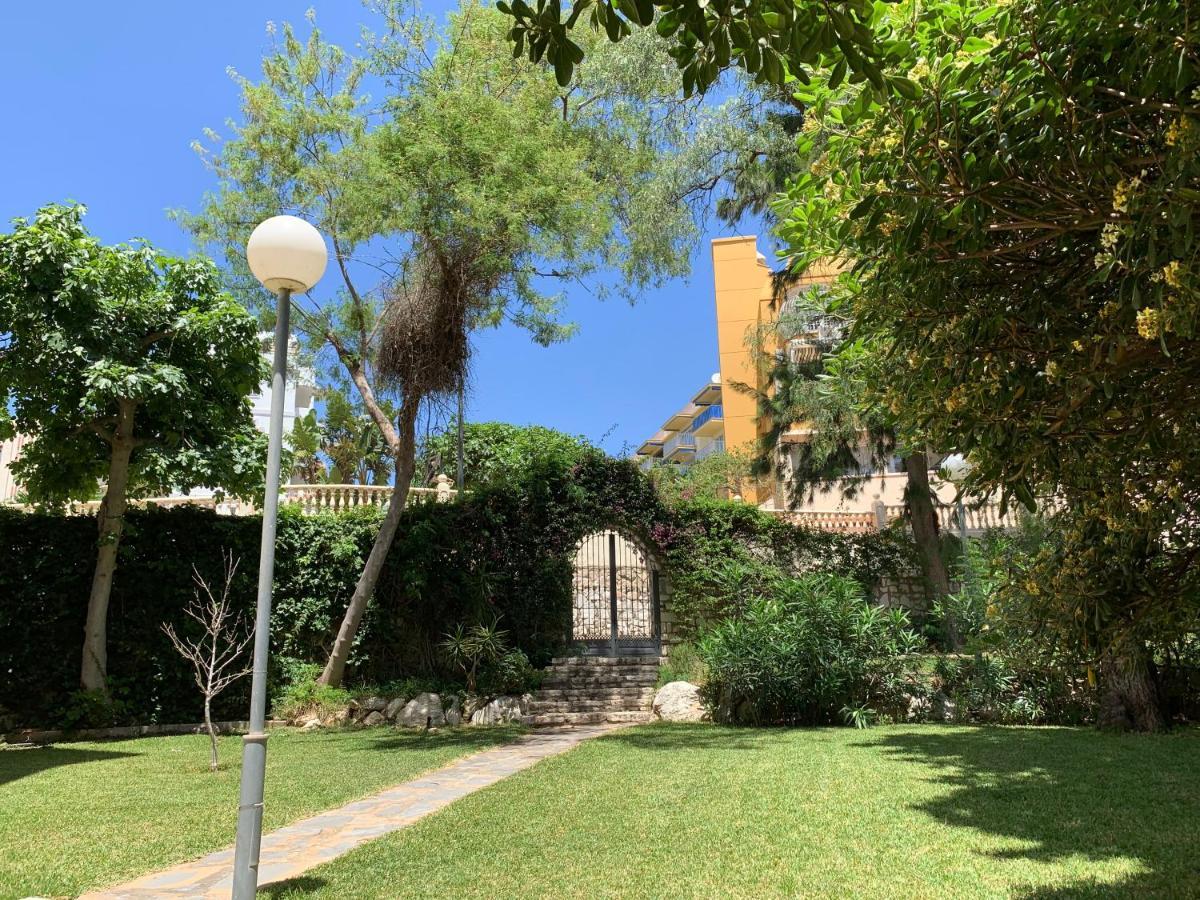 Tulipanes Benalmadena - Parking Privado Apartman Kültér fotó