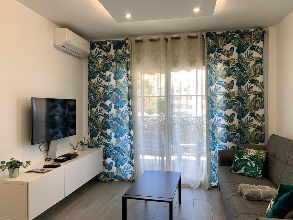 Tulipanes Benalmadena - Parking Privado Apartman Kültér fotó