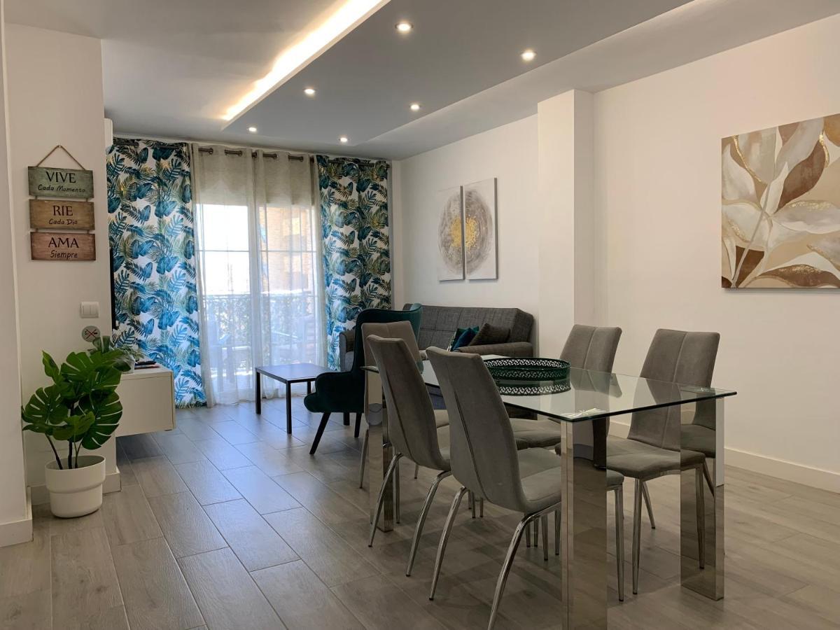 Tulipanes Benalmadena - Parking Privado Apartman Kültér fotó