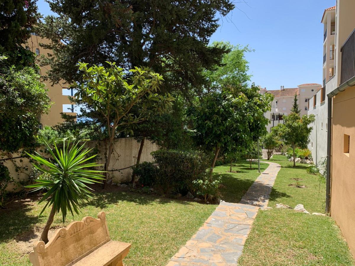 Tulipanes Benalmadena - Parking Privado Apartman Kültér fotó